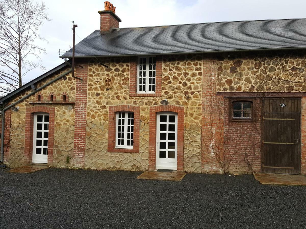 Вилла Le Petit Lustucru Saint-Martin-des-Champs  Экстерьер фото